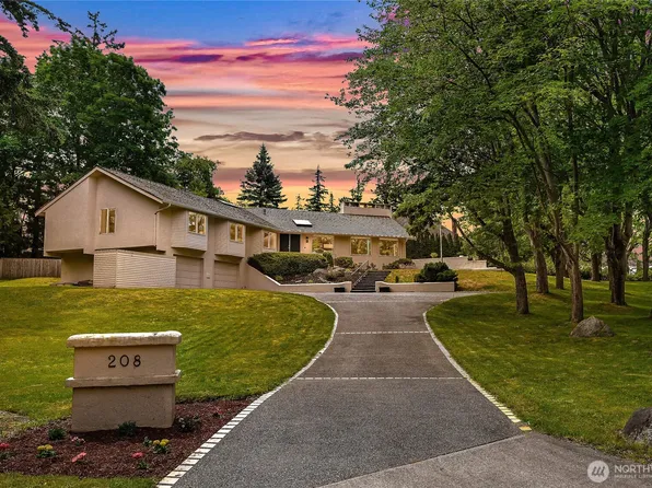 208 Hawthorn Road, Bellingham, WA 98225