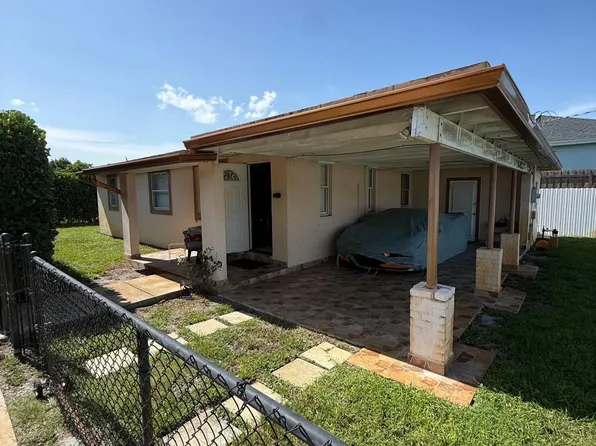302 Walker Ave, Greenacres, FL 33463