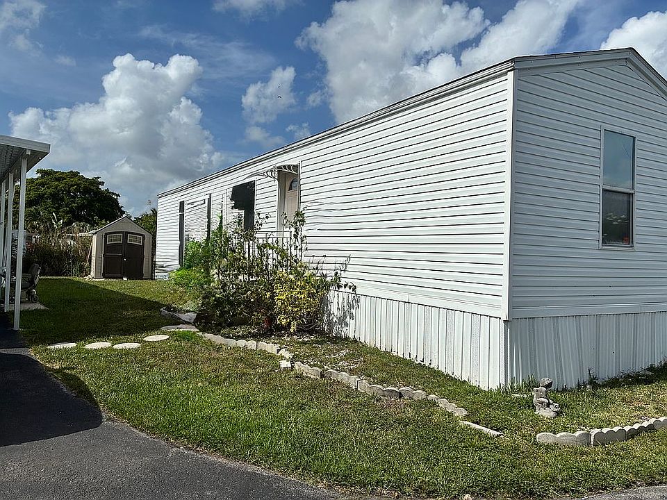 2nd image of 5281 SW 33rd St