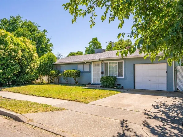 3130 Begonia St, Anderson, CA 96007