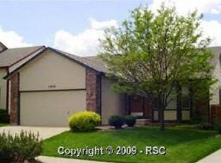 5930 Grapevine Dr, Colorado Springs, CO 80923