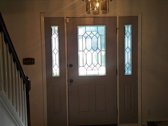 5th image of 3046 Village Dr