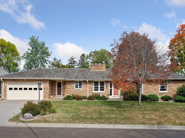 4616 Woodland Rd W, Edina, MN 55424