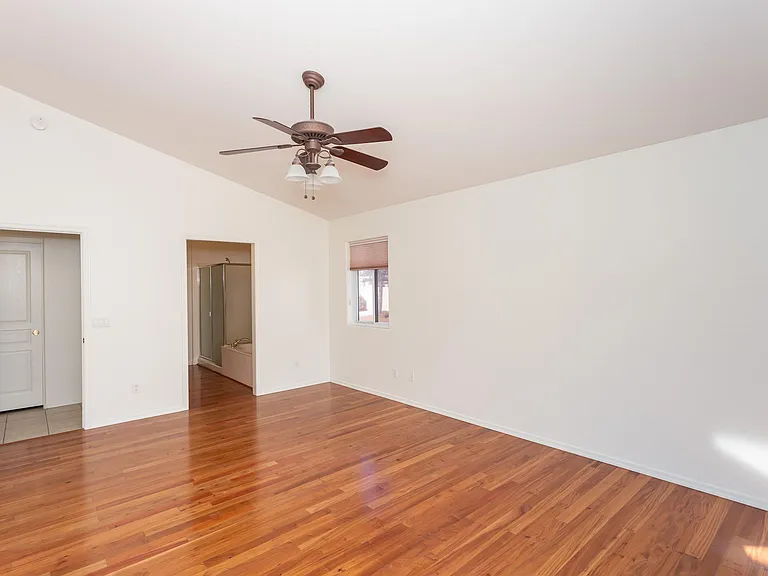 1654 Saint Andrews Way — Photo 13