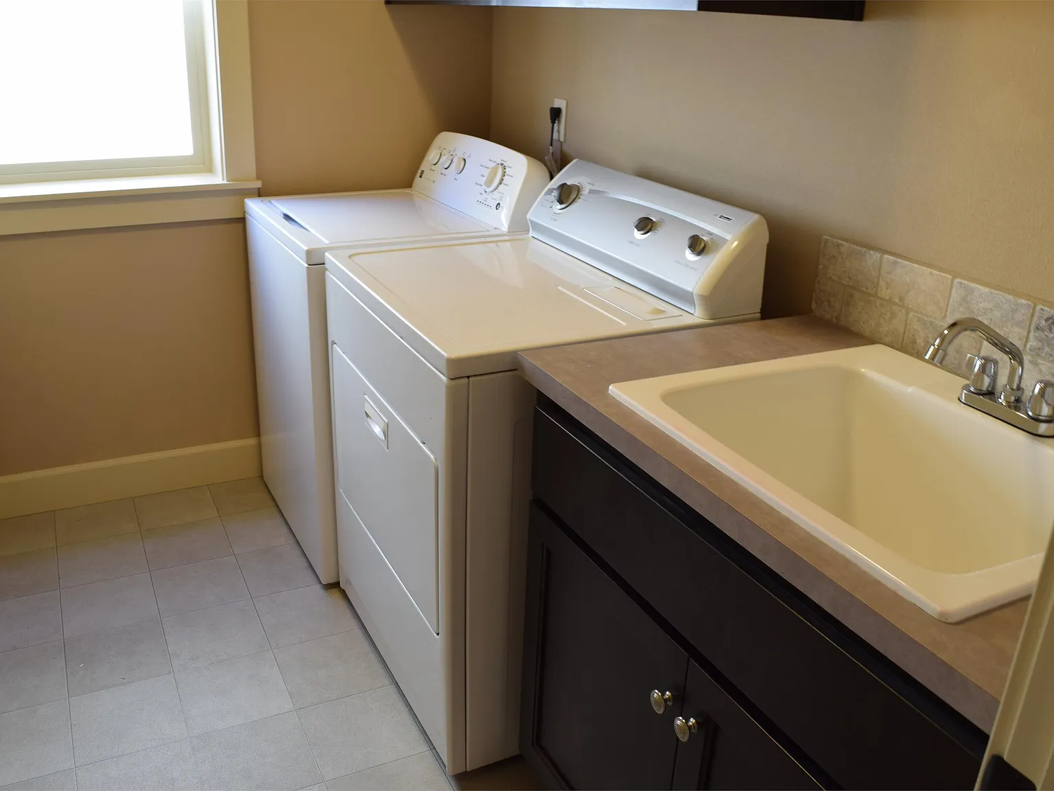 Catalpa Way - (Jon0917) - 1 — Photo 3