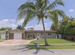 9401 NW 3rd St, Pembroke Pines, FL 33024