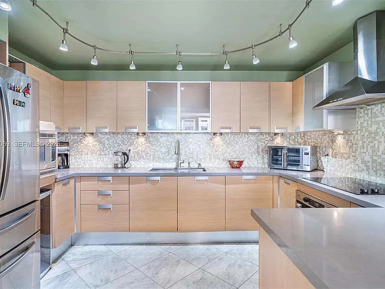 1623 Collins Ave #Penthouse 1010 — Photo 12