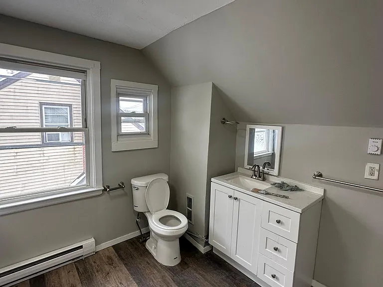 215 Fitch St #B — Photo 7