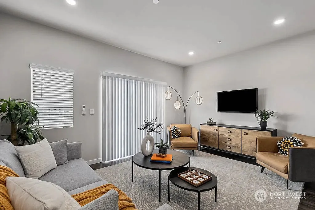 3 bed, 1573 sqft, $3,000 — Photo 3