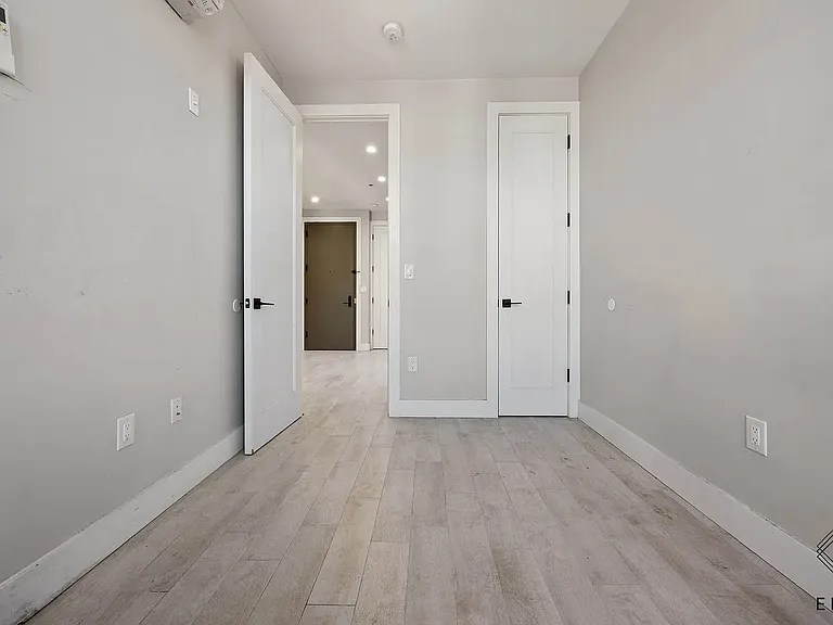 1757 Brooklyn Ave #2D — Photo 10