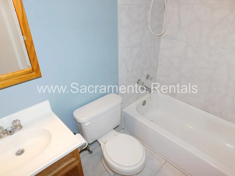 5954 Walerga Rd #3 — Photo 11