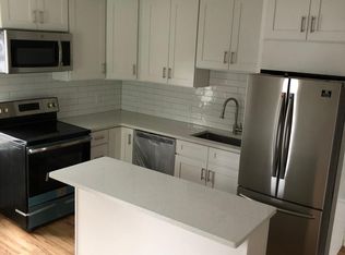 17 Old Field Point Rd #2, Greenwich, CT 06830