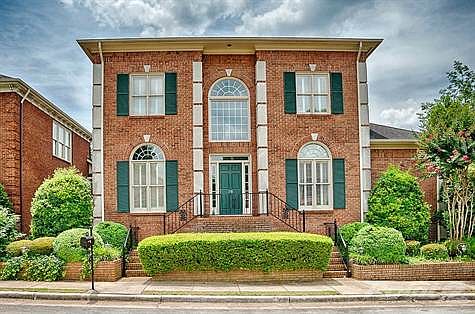 Wonderful home in Cedarhurst!
