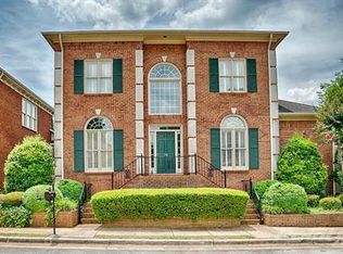 36 Northampton Dr SE, Huntsville, AL 35801
