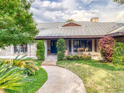1304 E LEONA RD, Uvalde, TX, 78801
