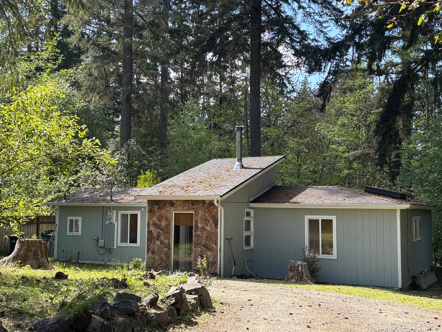1 bed, 910 sqft, $2,300 — Photo 1