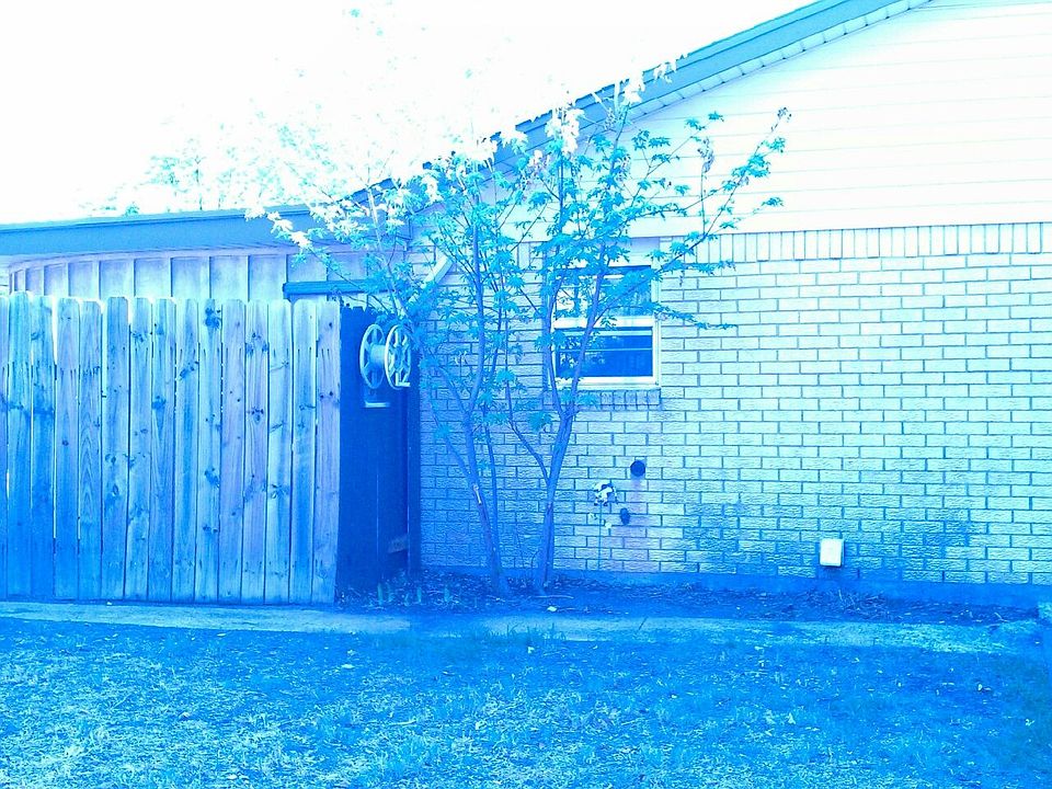 Garage side of house from street