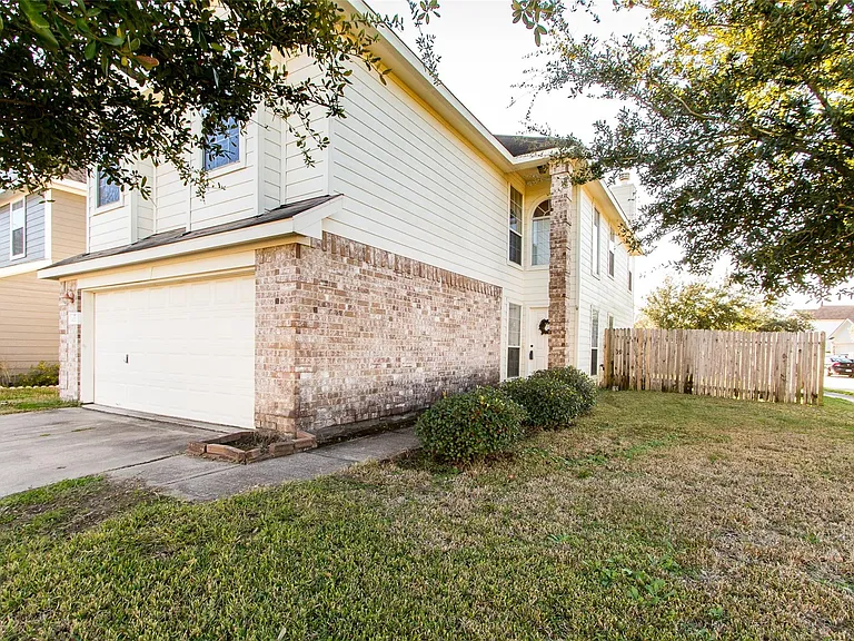 14202 Ballfour Park Ln — Photo 22