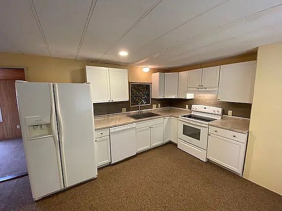 2nd image of 2408 25th St Lot 68