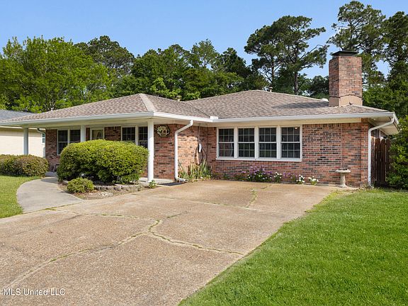 3rd image of 15412 Anderson Dr