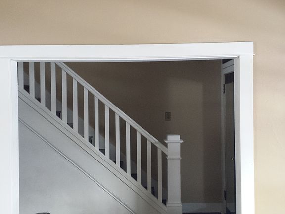 3rd image of 1333 Wellesley Ave