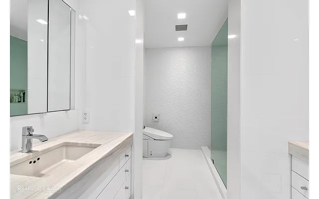 Sold by Douglas Elliman | media 8