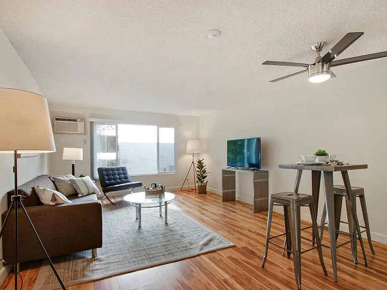 9632 Lucerne Ave — Photo 17