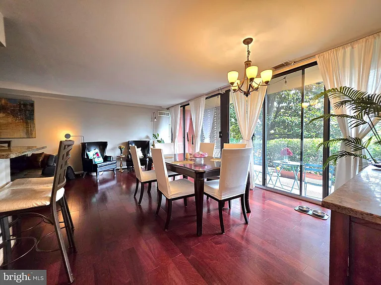 16 S Van Dorn St #101 — Photo 7