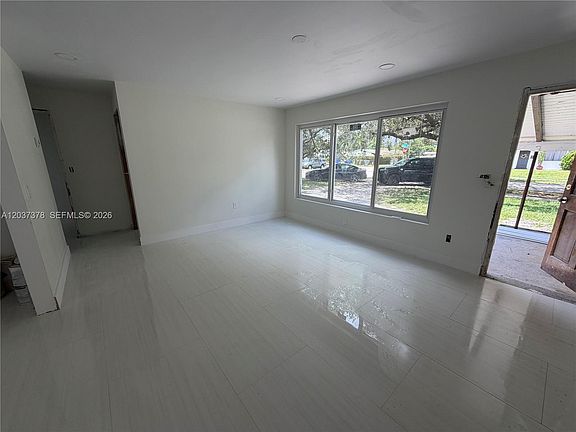 3rd image of 6570 Liberty St