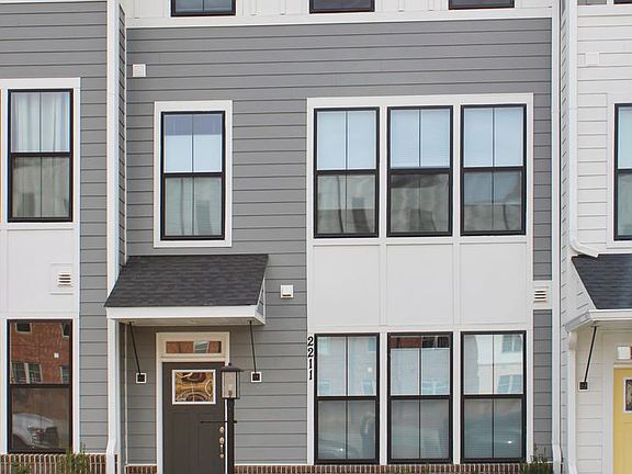 2nd image of 2211 Swallowtail Ln