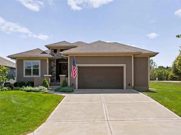 3111 N 118th Ter, Kansas City, KS 66109