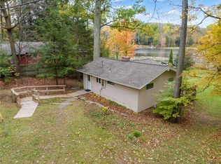 7641 Saint Charles Bay Rd, Tully, NY 13159