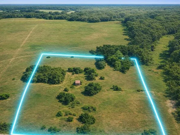 24300 E 327th St, Harrisonville, MO 64701