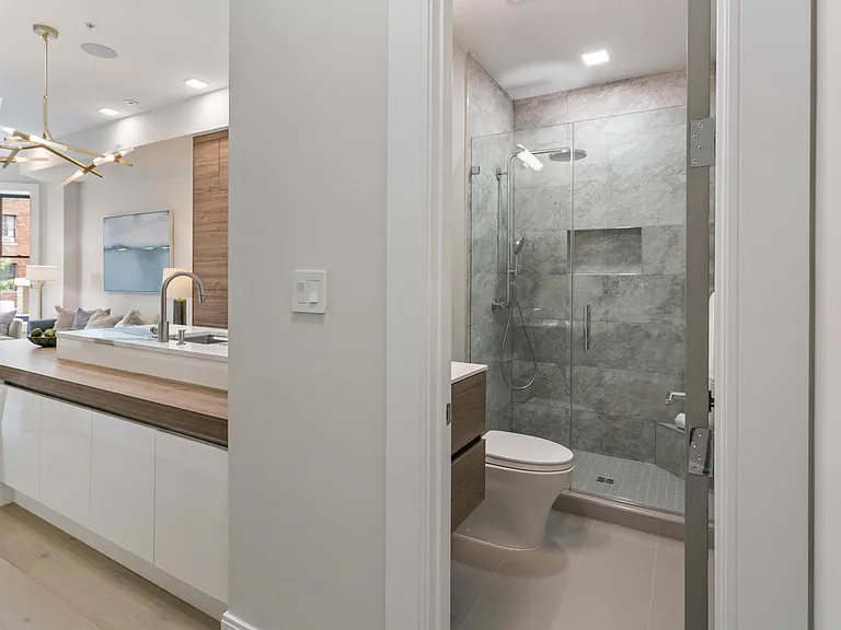 1819 Vernon St NW #3 — Photo 15