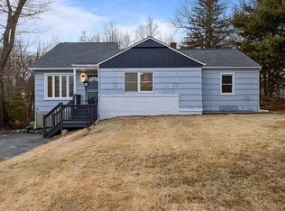 38 Mid Oaks St, Monroe, NY 10950