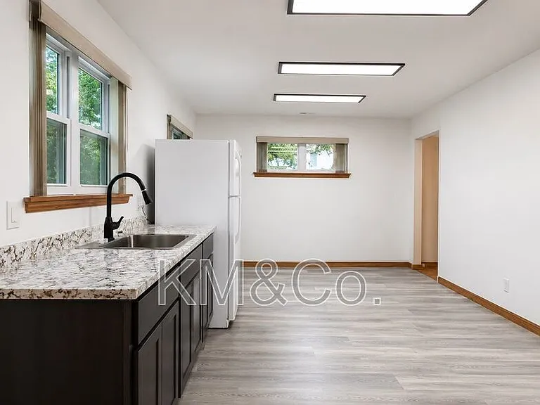 535 Elm St #1 — Photo 11