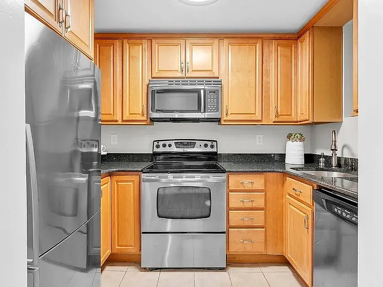 362 Commonwealth Ave #4C — Photo 5