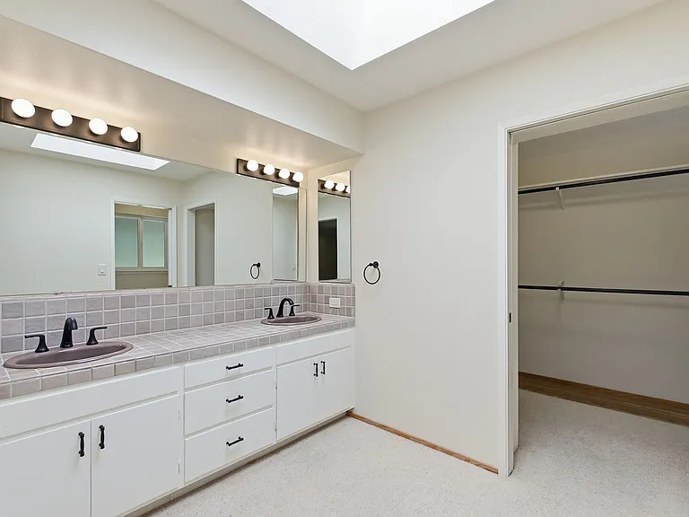 13565 Wendy Ln — Photo 21
