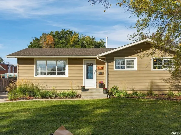 3174 Eastview, Saskatoon, SK S7J 3J4
