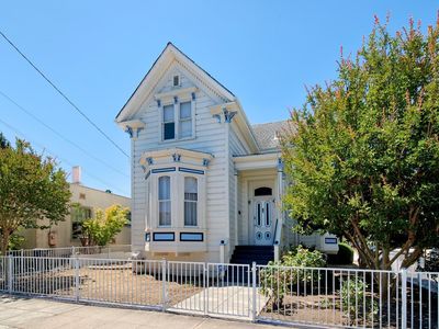 100 5th Street, Petaluma, CA, 94952