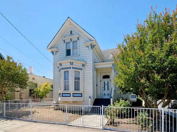 100 5th Street, Petaluma, CA 94952