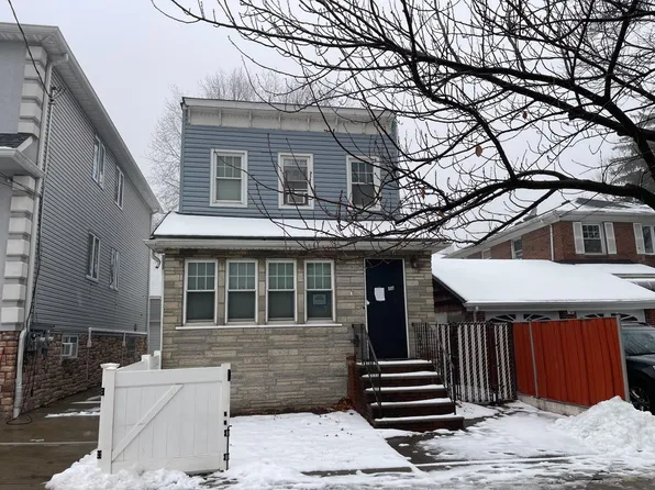 527 Vanderbilt Ave, Staten Island, NY 10304