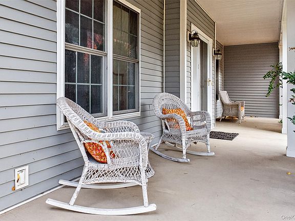 2nd image of 9 Exeter Circle