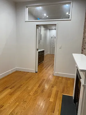 Rented by Fifth & Forever LLC | media 27