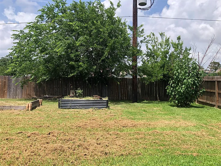 9515 Eaglewood Spring Dr — Photo 17
