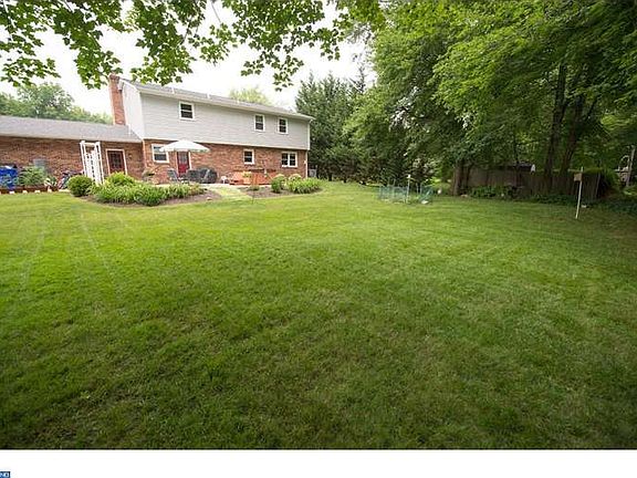 2nd image of 659 Clifton Dr