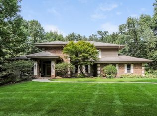 2167 Hunters Run Dr NE, Ada, MI 49301