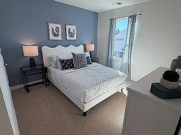 4043 Belcourt Dr NE — Photo 9