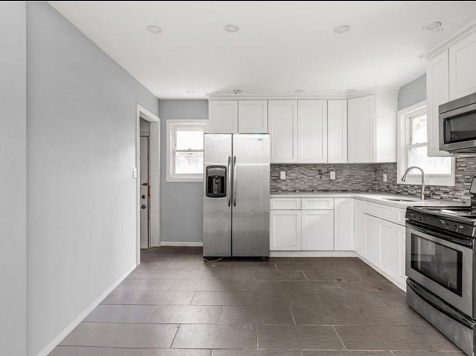 Family-friendly dining area with an open kitchen concept.