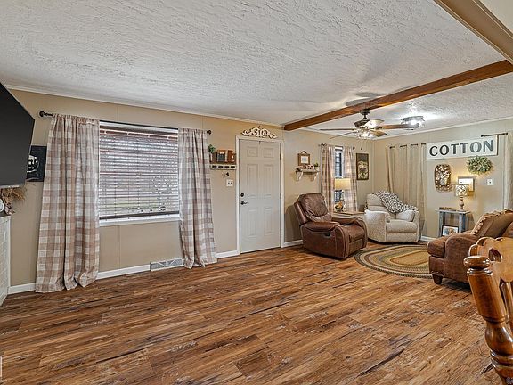 5th image of 100 E Unity Rd